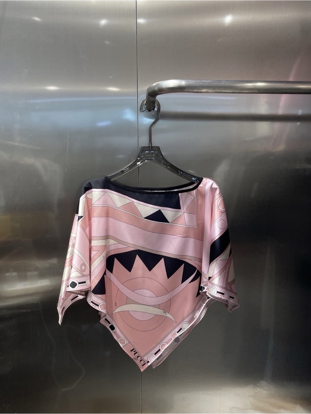 Emilio Pucci Pink and Navy Geometric Silk-Feel Handkerchief Hem Top